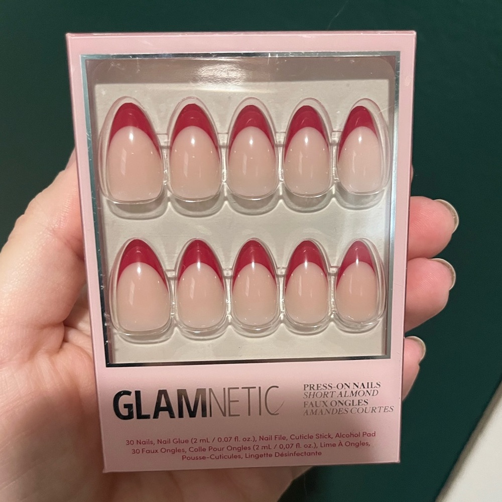 Glamnetic Rose Garden short almond press on nails